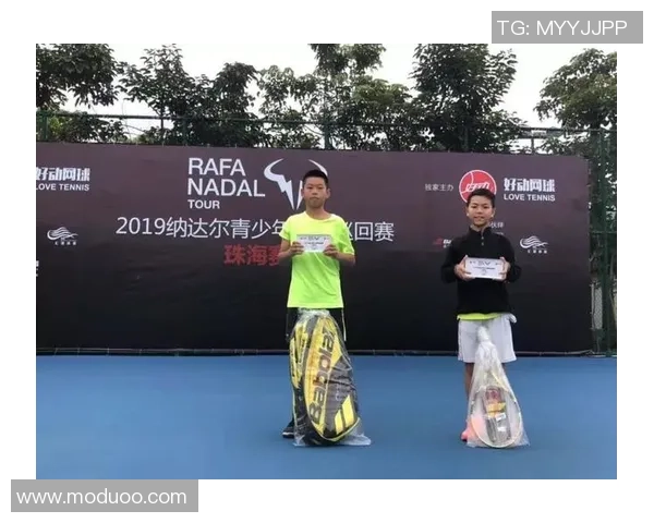 南京网球队成长之路：从青涩少年到网球精英的奋斗历程